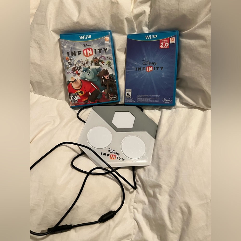DISNEY INFINITY LOT